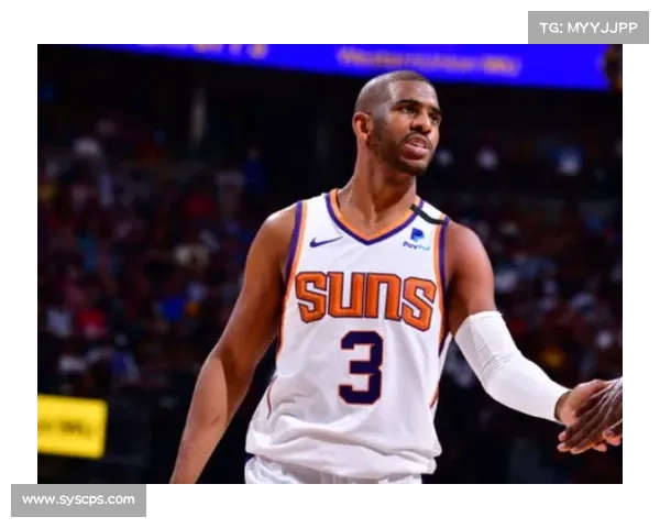 布克与NBA顶级球星的互动与竞技较量：挑战与合作并行的赛场故事